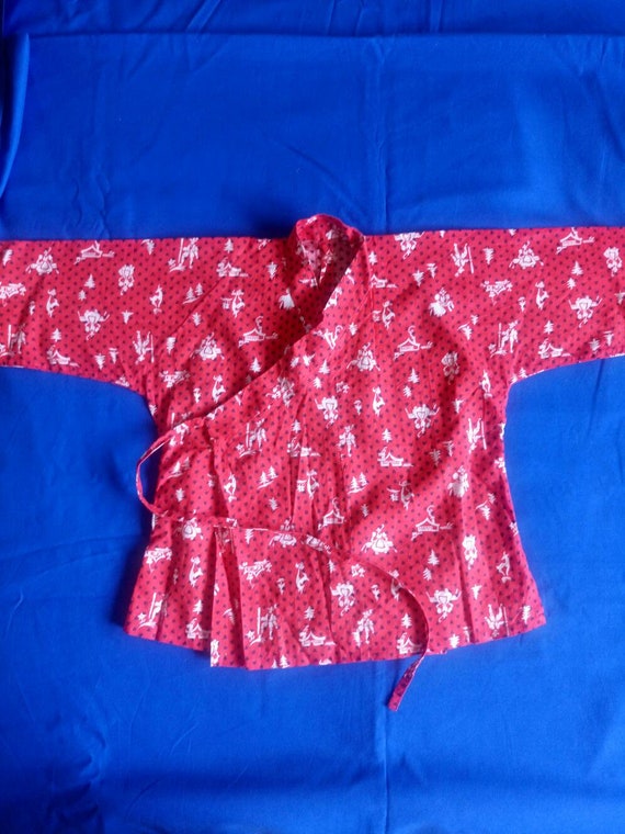 Vintage 1940s child toddler red Kimono jacket/nov… - image 3