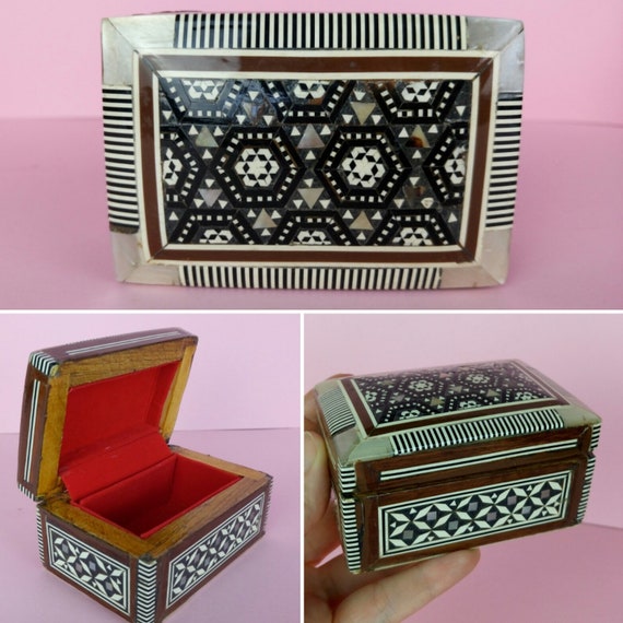 Ebony jewellers hot sale