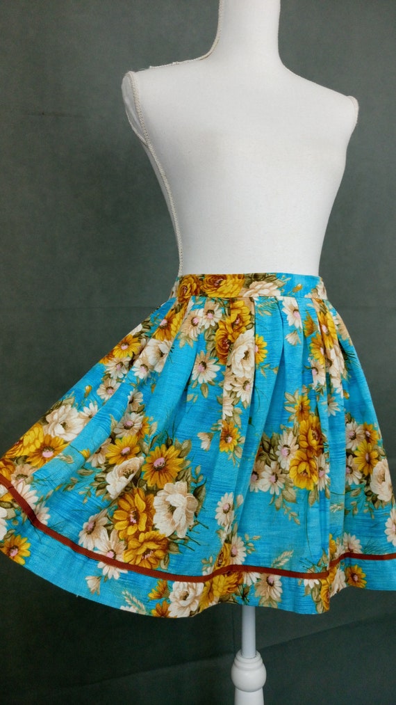 Vintage 50s/60s Floral circle skirt/rockabilly sk… - image 2