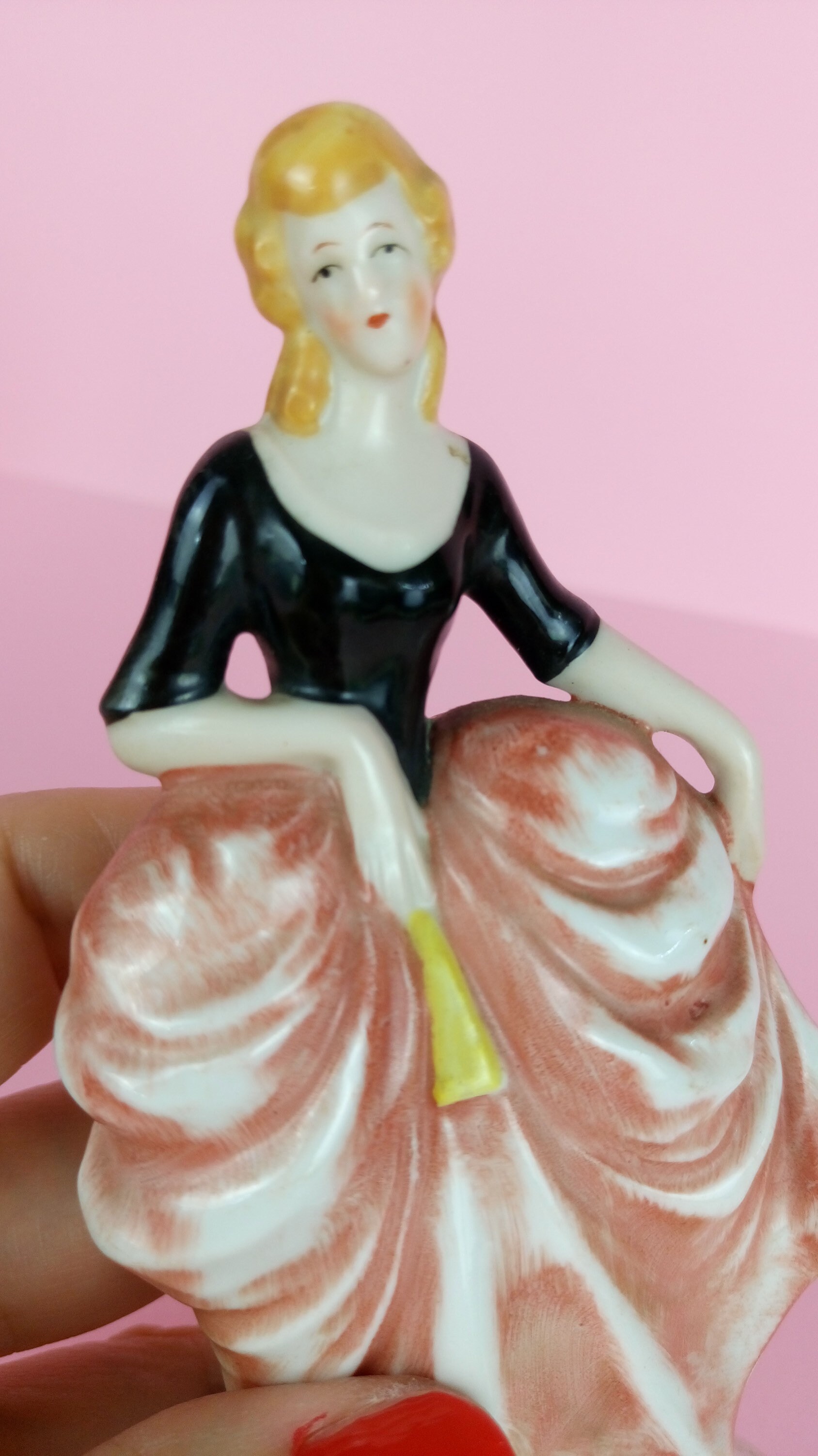 Vintage German Ceramic Girl Holding Dress Figurine/small Etsy UK
