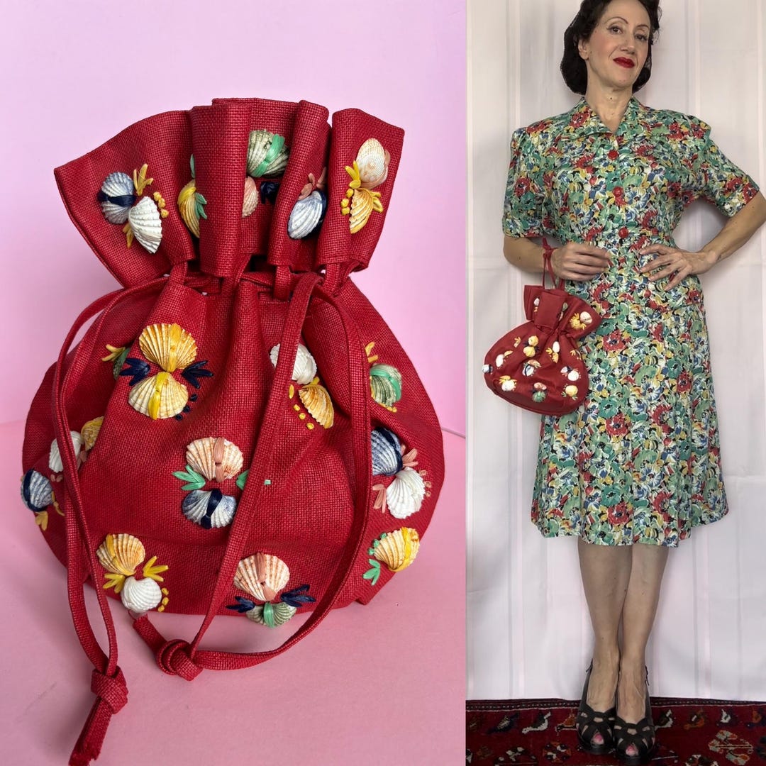 Vintage 1950s Red Woven Straw Shells Bucket Handbag/wicker Tourist ...