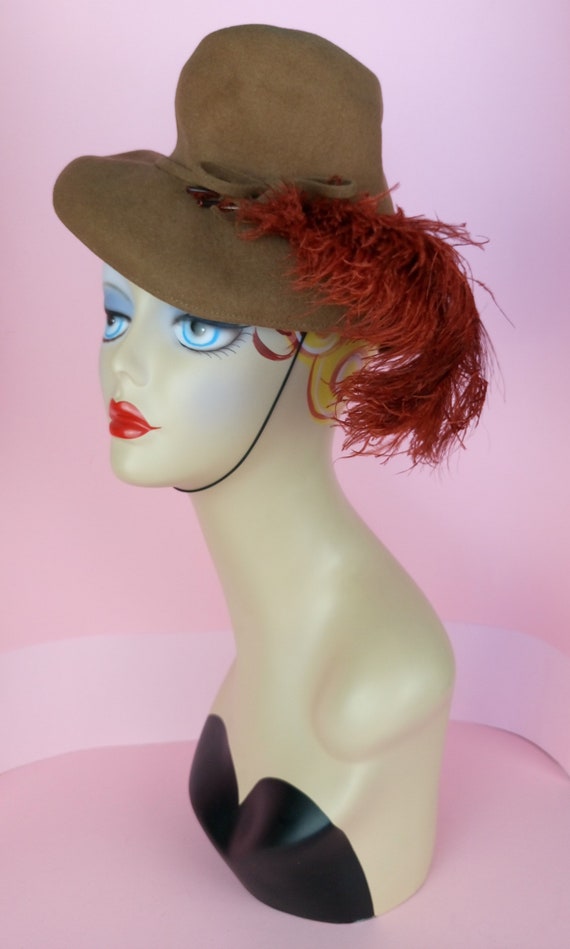 Vintage 30s/40s Tan Felt Mini Fedora hat/tilt hat… - image 3