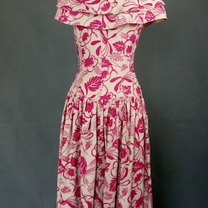 Vintage 1940s floral/leafy off shoulder linen dress/size M image 10