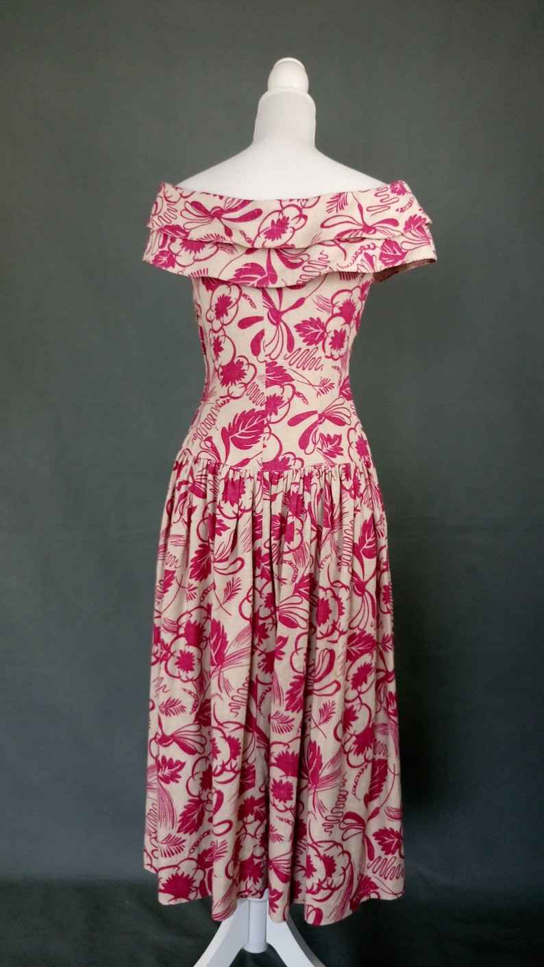 Vintage 1940s floral/leafy off shoulder linen dress/size M image 10