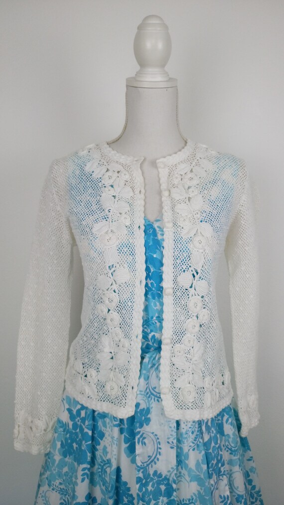 Vintage 50s/60s hand made white cotton crochet car