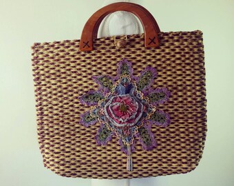 Vintage wicker 70s bag/woven cane wooden handles straw hippie bag/floral crochet boho shopping bag