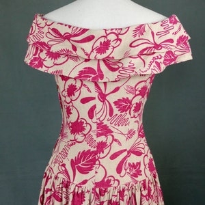 Vintage 1940s floral/leafy off shoulder linen dress/size M image 9