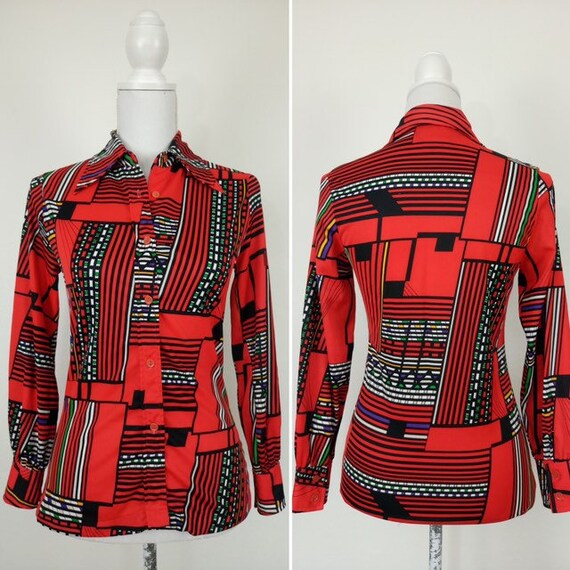 1970s Red Blouse/slim fit top/geometric psychedeli