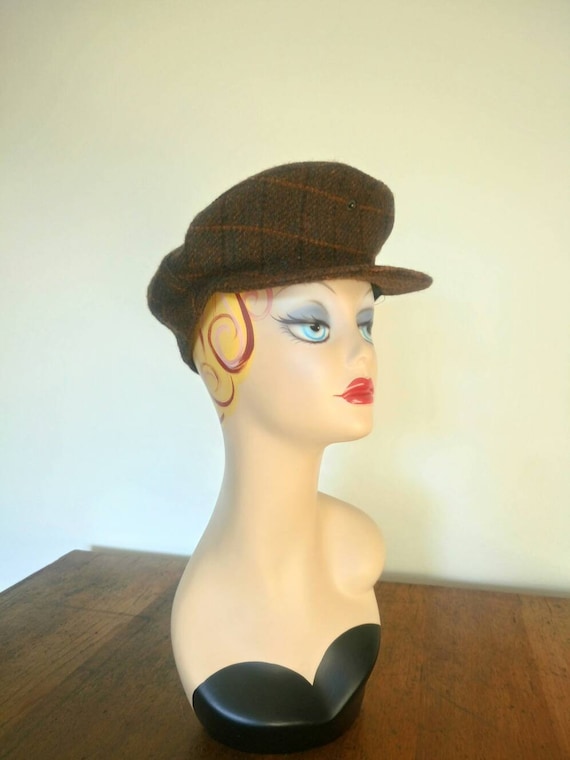 Vintage Irish wool Plaid Tweed beret cap
