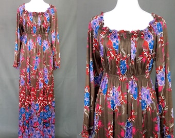 1960s/70s  Floral Maxi Dress/ Hostess dress/size M/L