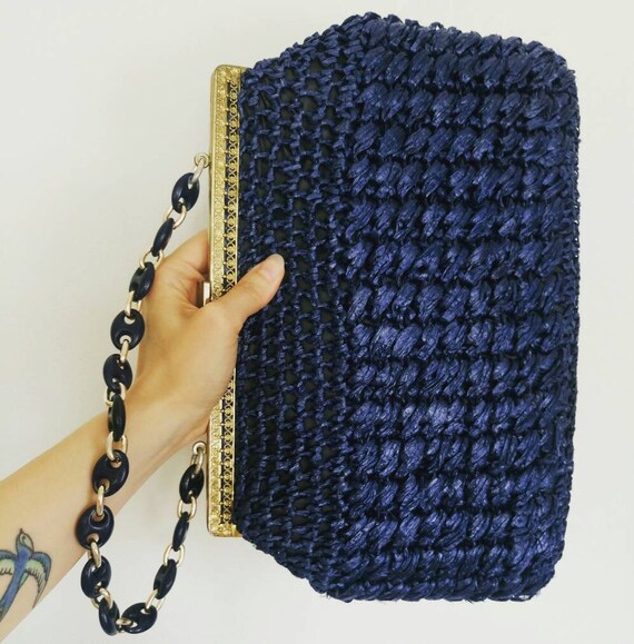 Vintage 60s vibrant blue woven raffia crochet bag