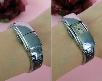 Vintage 1930s E. Gubelin Ladies wrist watch/ Art Deco watch/Opening case mechanism