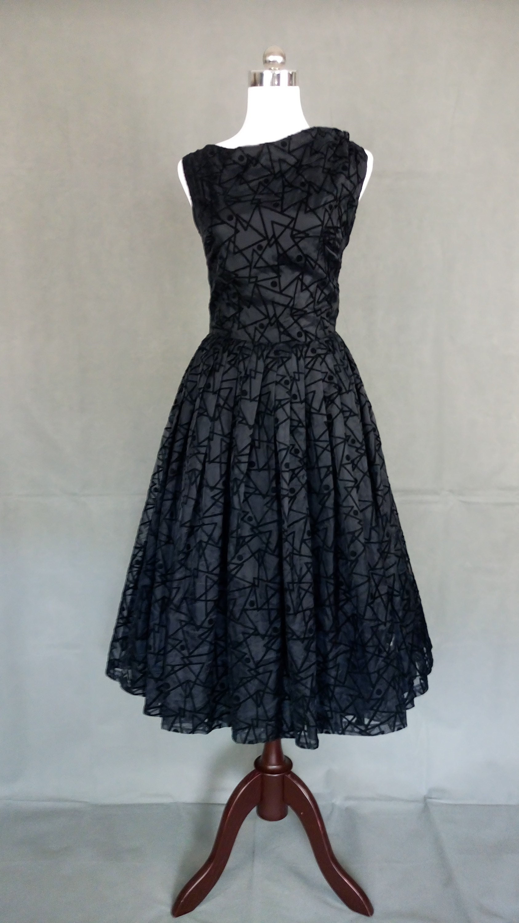 cocktail dresses 1950's style