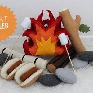 Play Campfire, Felt Campfire, Toy Campfire, Campfire Play Set, Felt Food, Felt Marshmallows, Felt Hot dogs, Camping Party, Decor, 20 Pieces