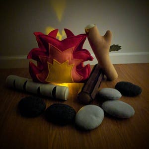 Felt Campfire, Campfire Playset, Pretend Campfire, Felt Fire, Toy Campfire, Light Up Fire, Birch Logs, Felt Food, Teepee Play, Tents image 2