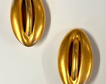 vintage modernist brushed brassy gold oblong button earrings 90s