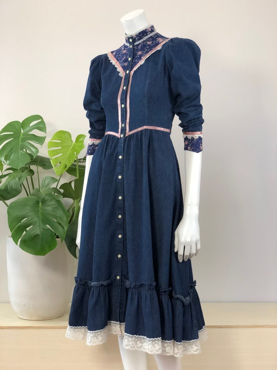 vintage Gunne Sax dark chambray & calico prairie d