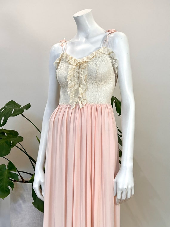 Victorian Lace Ruffled Dress