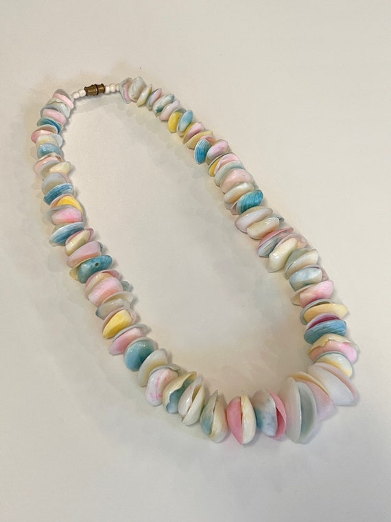 vintage chunky pastel coquina shell necklace 80s - image 4