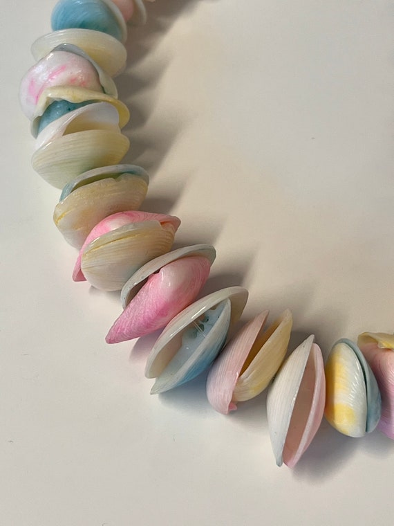 vintage chunky pastel coquina shell necklace 80s - image 3