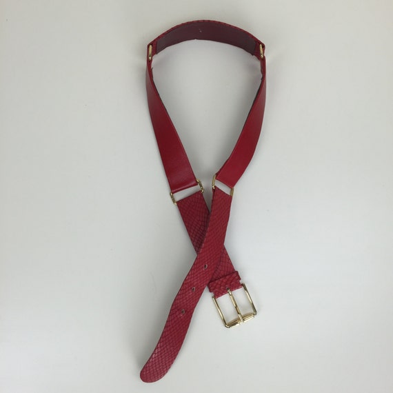 vintage red texture embossed segmented leather be… - image 3