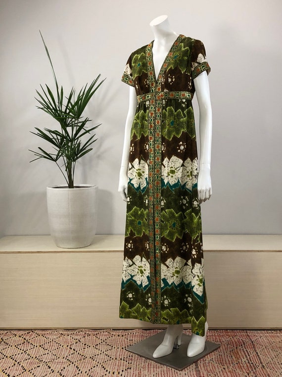 vintage green forest batik print barkcloth maxi dr