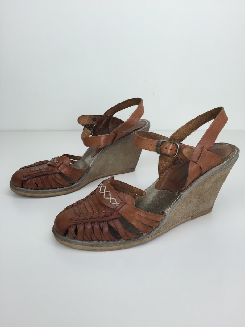 Vintage woven brown leather wedge huarache sandals size 7 70s | Etsy