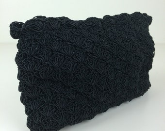 vintage black crocheted corde clutch handbag 50s