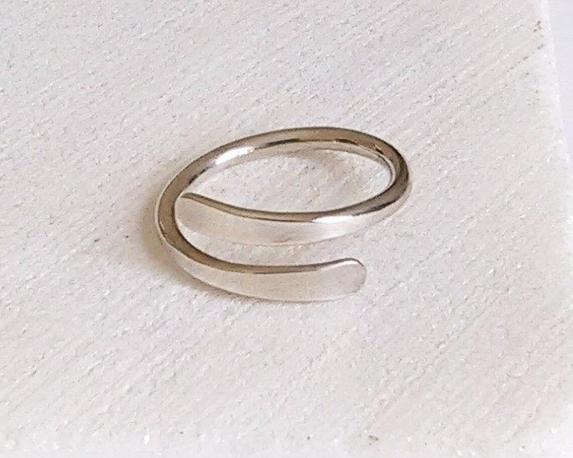 Silver Overlap Bypass Ring. Unisex Custom Size Minimal - Etsy