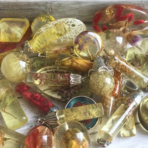 5 pz mix resina essiccato fiore Craft Supplies-Forniture di gioielli-perline forniture-Loose Bead-lotto gioielli making-mescolare forme e dimensioni