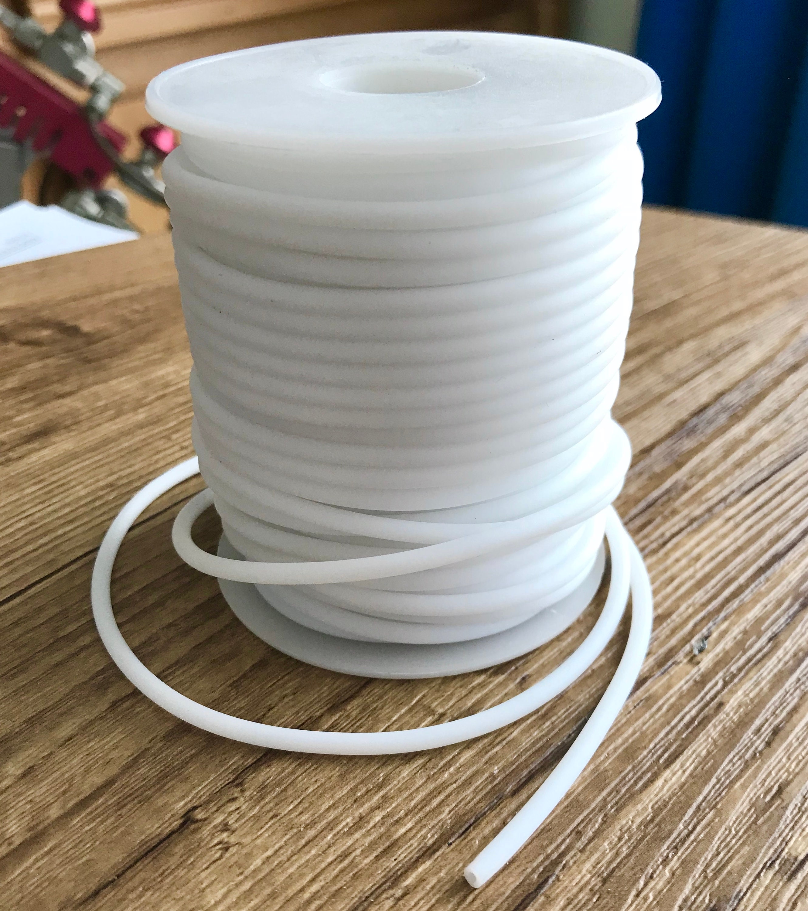 Flexible beading wire -  France