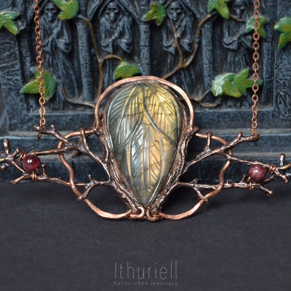 Labradorite Statement Necklace - Golden Fall, Copper Branches, Elven Jewelry, Gift for Her, Woodland Amulet, Heart Stone,Witchy,Boho Pendant