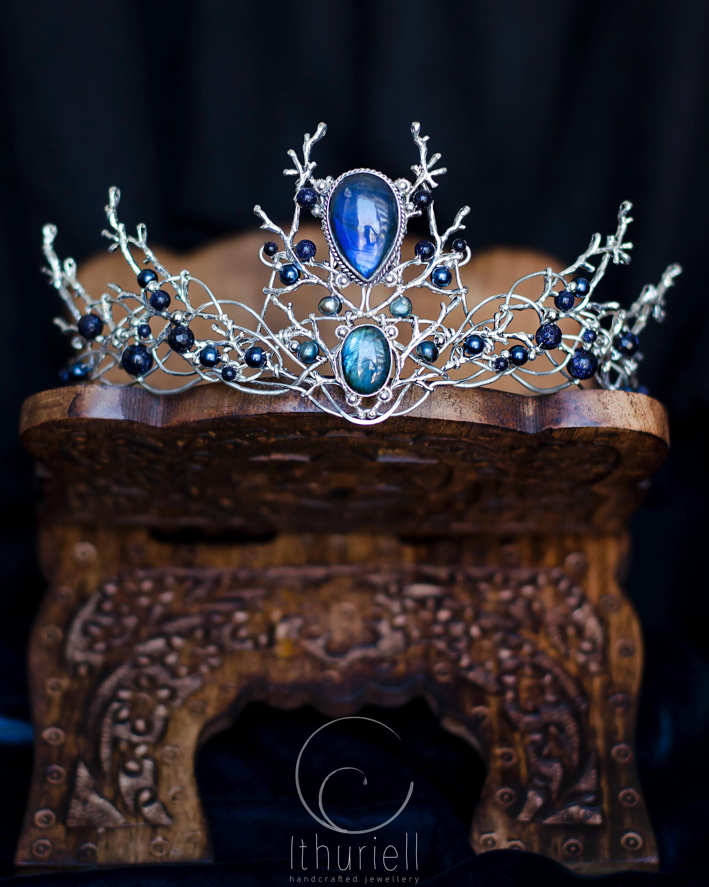 Silver Blue Crown Goddess - Etsy display picture 3