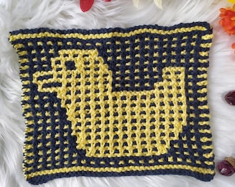 Knit duck dishcloth pattern, newborn gift knitting, knit hostess gift, knit pattern, duck blanket square pattern, baby shower, knit duck