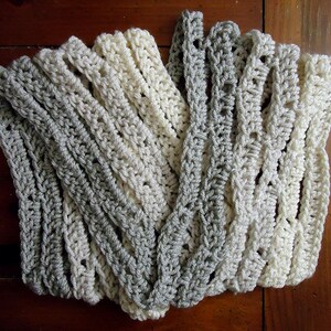 Crochet cowl pattern - crochet infinity scarf pattern - crochet pattern - chunky scarf - crochet cowl - easy crochet pattern - infinity