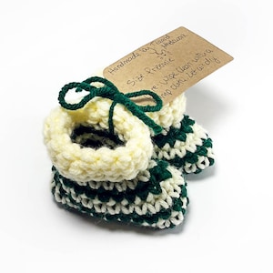 Crochet Bootie pattern - baby shoes - beginner crochet pattern - quick booties - baby gift pattern - crochet booties pattern - crib slippers