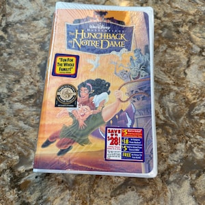 Vintage Walt Disney&#39;s The Hunchback of Notre Dame - 1997 Video Collection