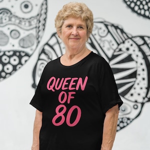 Königin von 80 Shirt | 80er Jahre Geburtstag Shirt für Frauen | Meilenstein Geburtstagsgeschenk | Retro 80er Geburtstag T-Shirt | 80 Geburtstag Shirt für Frauen