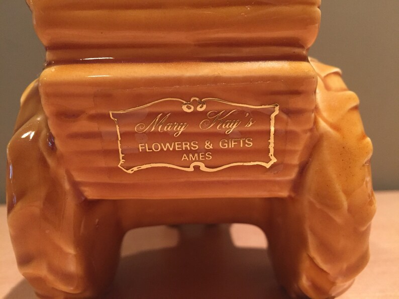 Made Great Gold Color With Terrific Tractor Details From Mary Kay U2019s Flowers And Gifts In