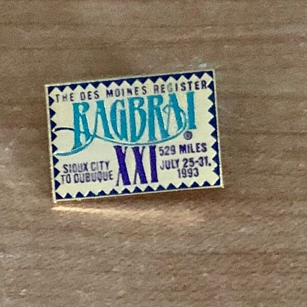 Vintage 1993 RAGBRAI XXI, Sioux City to Dubuque, 529 Miles, Des Moines Register Commemorative Collectible Souvenir Lapel Pin. Measures appro