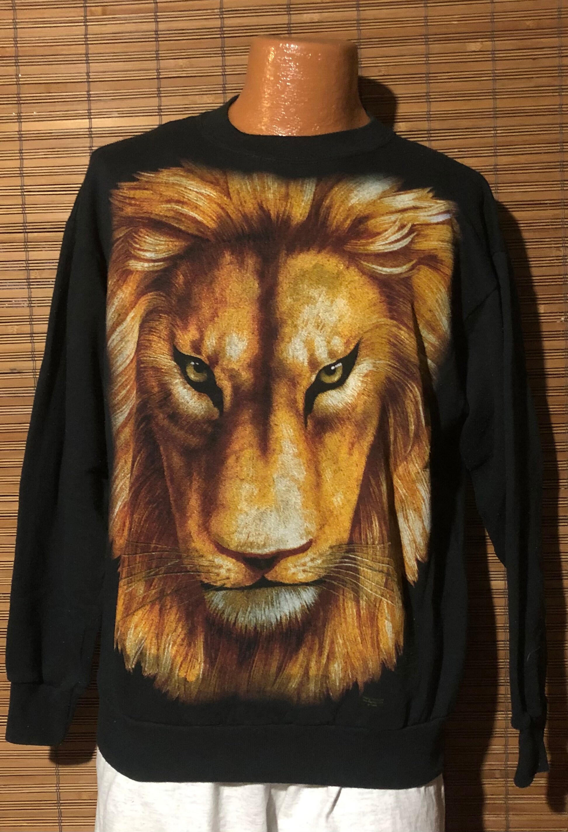 Vintage 1990s, Large, Lion Collectible Sweatshirt. Fantastic Vintage 1990s, Large, Lion Collectible Sweatshirt. Fantastic