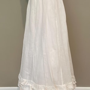 Victorian petticoat, linen, pleated ruffle, prairie skirt, 1890s 1910s, XS