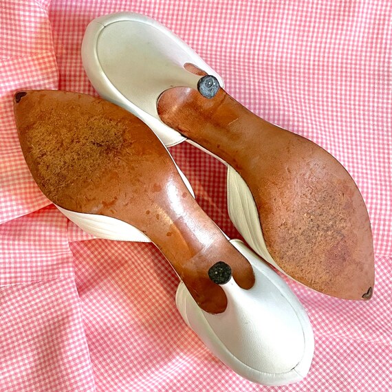 Herbert Levin high heels shoes, enameled metal fl… - image 8