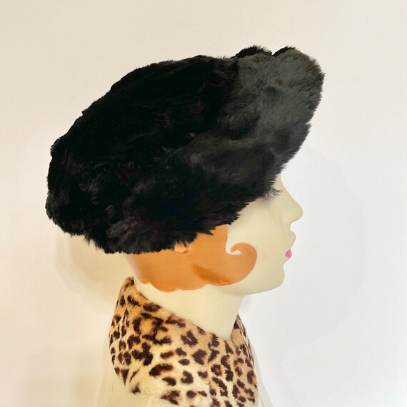 1940s mink hat, silky fur percher, platter bonnet… - image 5