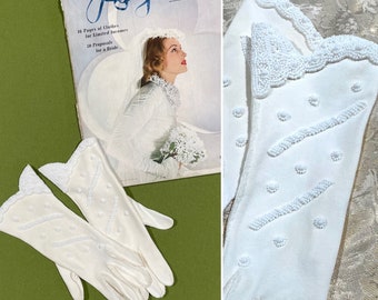 Vintage beaded gloves, warm white, ivory, size 6 1/2 M, stretch cotton knit, Hong Kong, weddings, bridal, ladies who lunch, 1950s 1960s