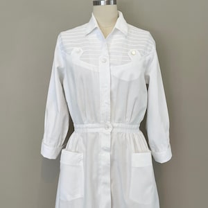 Waist 29, vintage nurses uniform, 1940s 1950s white cotton, snap front, 3/4 sleeves, White Swan Uniforms