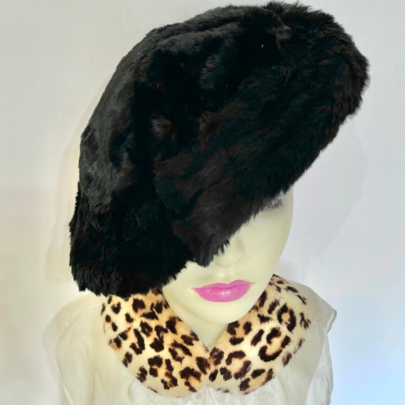 1940s mink hat, silky fur percher, platter bonnet… - image 4