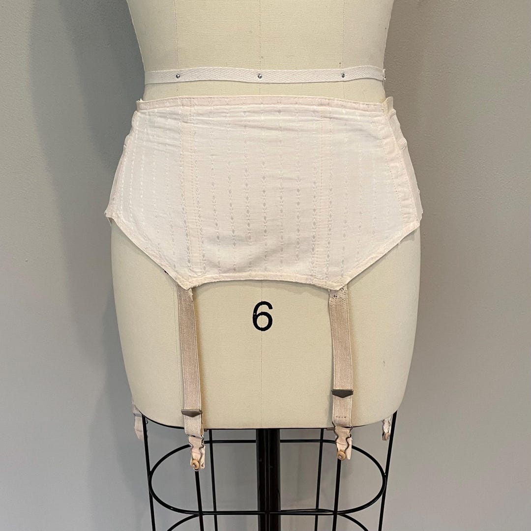 Garter Belt 1940s 1950s Side Hooks Working Garters Worn Peach 