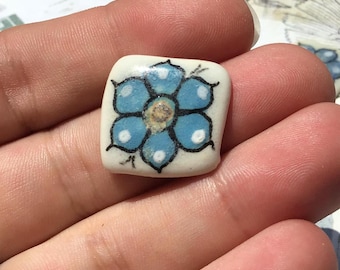 1 Blue or Green Floral Ceramic Tiles – 21 mm, Hand-Painted Square Beads / Mosaic Pieces or Jewelry