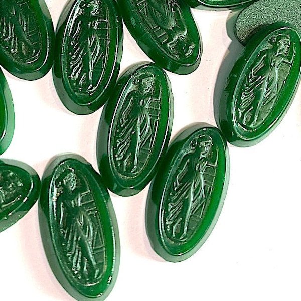 6 Vintage Grecian/Roman Woman  Deep Green Cabochons, 19.8mm, C18-09